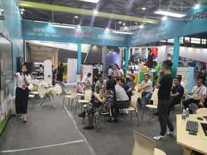 藍鴿集團攜智慧教育產品亮相2019中國國際教育裝備上海博覽會，引領教育信息化新浪潮